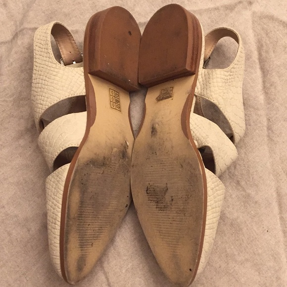 Sandals - Picture 4 of 5